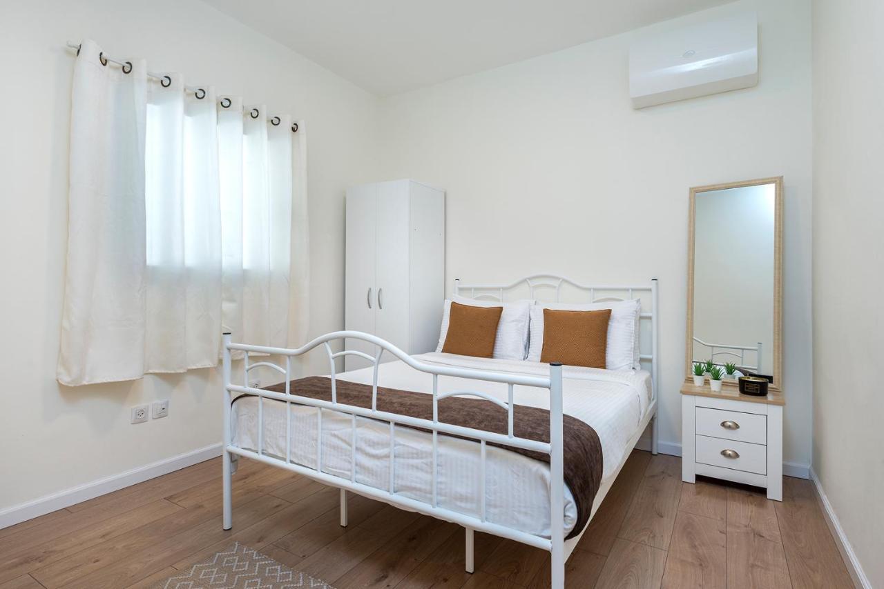 Melony Apartments Yam Suf Street Eilat Exterior photo